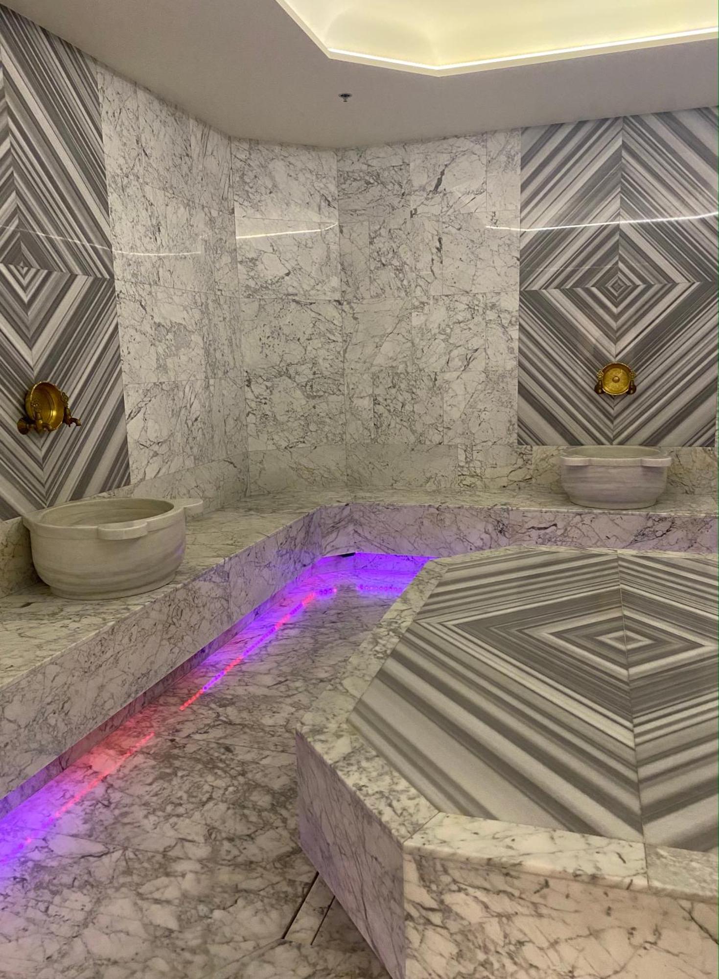 Onyx Palace DeLux Batoumi Extérieur photo